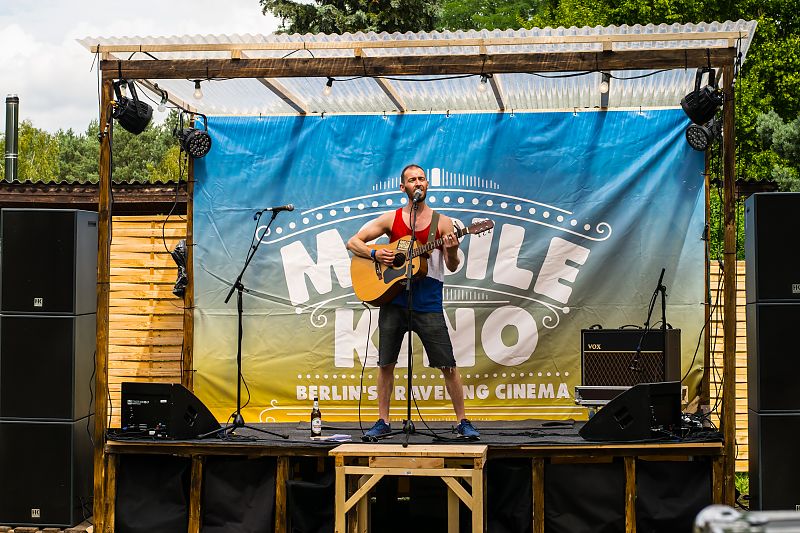 Jim Jarmusch: Tom Waits and Waits and Waits… - .... sowie Bands und Musiker aus dem nahe gelegenen Berlin