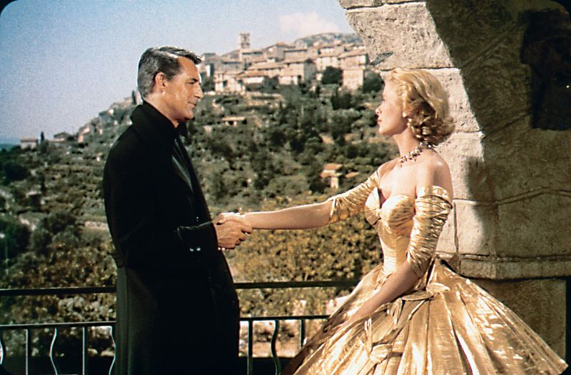 Sonnige Illusionen: Sieben Filme, die den Sommer verlängern - »Über den Dächern von Nizza«: Ein Urlaub an der Côte d Azur macht sicher auch ohne dicke Klunker Spaß, ein Sommerfilmabend ohne dieses Hitchcock-Juwel ist aber nur ein laues Vergnügen.