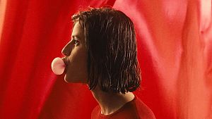 Irène Jacob in "Drei Farben: Rot" © 1994 MK2 Productions - France 3 cinema - CAB Productions - Film Studio Tor. All rights reserved.