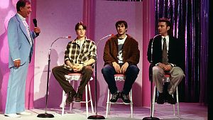 Die Bros im großen Finale, als Teilnehmer einer Dating-Show in der Mall © � 1995 Universal Studios. All Rights reserved.