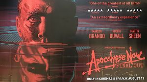 Zum 40. Jubiläum seines Magnum Opus signierte der Meister persönlich das Plakat © STUDIOCANAL