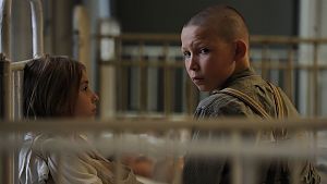 Amelie (Carla Karsten, l.) und Ernst Lossa (Ivo Pietzcker, r.) © Studiocanal / Bernd Spauke