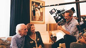 Gad Elmaleh (rechts) filmt seine Eltern David Elmaleh und Régine Elmaleh © Arthaus / Studiocanal