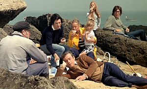 Rosalie im Kreise ihrer Familie, ihrer Liebhaber und ihrer Freunde © 1972 STUDIOCANAL - Mega Films (Italie) - Paramount Orion Film Production (Allemagne). All rights reserved.