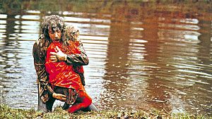 John Baxter (Donald Sutherland) kann seine Tochter Christine nicht retten © STUDIOCANAL