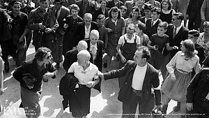 "Crowd for women accused of consorting with Germans" (1944) © Lee Miller Archives, England 2024. All rights reserved. leemiller.co.uk