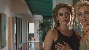 Roxanne Roxy Hardy (Leilani Sarelle) ist die Geliebte von Catherine Tramell (Sharon Stone) © STUDIOCANAL GmbH