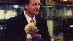 Will der Concierge nur kuscheln? &copy; Studiocanal