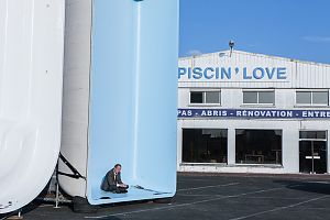 Bild zu Ein Becken voller Männer gegen die Midlife Crisis