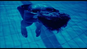 Feeling Blue © 1993 MK2 Productions - CED Productions - FR3 Films Productions - CAB Productions - Studio Tor. All rights reserved.