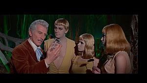 Dr. Who im Kreise der Thals. © Studiocanal GmbH