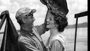 Bogart und Hepburn in der Originalversion von 1951 © Masheter Movie Archive / Alamy Stock Phot