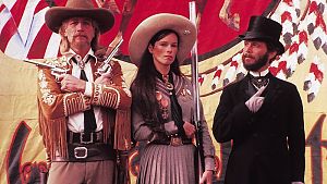 In "Buffalo Bill und die Indianer" © 1976 STUDIOCANAL. All rights reserved.