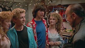 Was man in einer Telefonzelle alles erleben kann… © Studiocanal