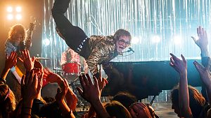Bild zu Ist Rocketman dank Bohemian Rhapsody so schön bunt und wild geworden?