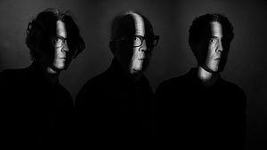 John Carpenter (Mitte) und seine musikalischen Mitstreiter. © Sacred Bones