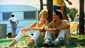 Da war die Welt von Saskia (Johanna ter Steege) und Rex (Gene Bervoets) noch in Ordnung ... © Kinowelt GmbH