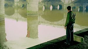 Was lauert unter der Oberfläche? © Studiocanal 2003