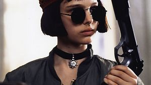 Ungwöhnlicher Azubi: Mathilda lernt den Umgang mit der Waffe und will sie auch benutzen