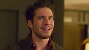 Schlurfte im Winter noch so schön durch Einsam zweisam: François Civil © Studiocanal