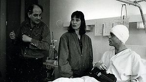 Reinhard Hauff im Gespräch mit seinen Hauptdarsteller*innen Winkler und Ganz