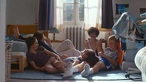 v.l.n.r. Olivia (Juliane Lepoureau), Camille (Louise Labèque), Mathilde (Léa Lopez), Timothée (Oscar Pauleau), Marcus (Thomas Gioria) &copy; CHI-FOU-MI PRODUCTIONS – STUDIOCANAL – FRANCE 2