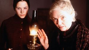 Welche Rollen spielen sie? Lydia und Mrs. Mills © Studiocanal