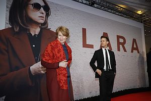 Bild zu Tom Schilling über Lara und das Streben nach Perfektion