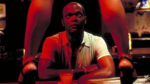 Auch in "Jackie Brown" setzt Tarantino Füße ganz speziell in Szene…