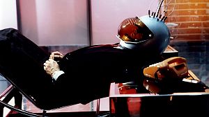 Manipulationsversuche in Fassbinders "Welt am Draht" © Studiocanal