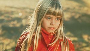 Das Mädchen mit dem roten Mantel