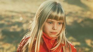 Die jung verstorbene Christine Baxter, gespielt von Sharon Williams. © Arthaus / Studiocanal