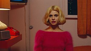 Magischer Pullover © Wim Wenders Stiftung 2014