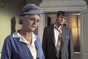 Bild zu Zum 100. von Angela Lansbury: Morde waren ihr liebstes Hobby